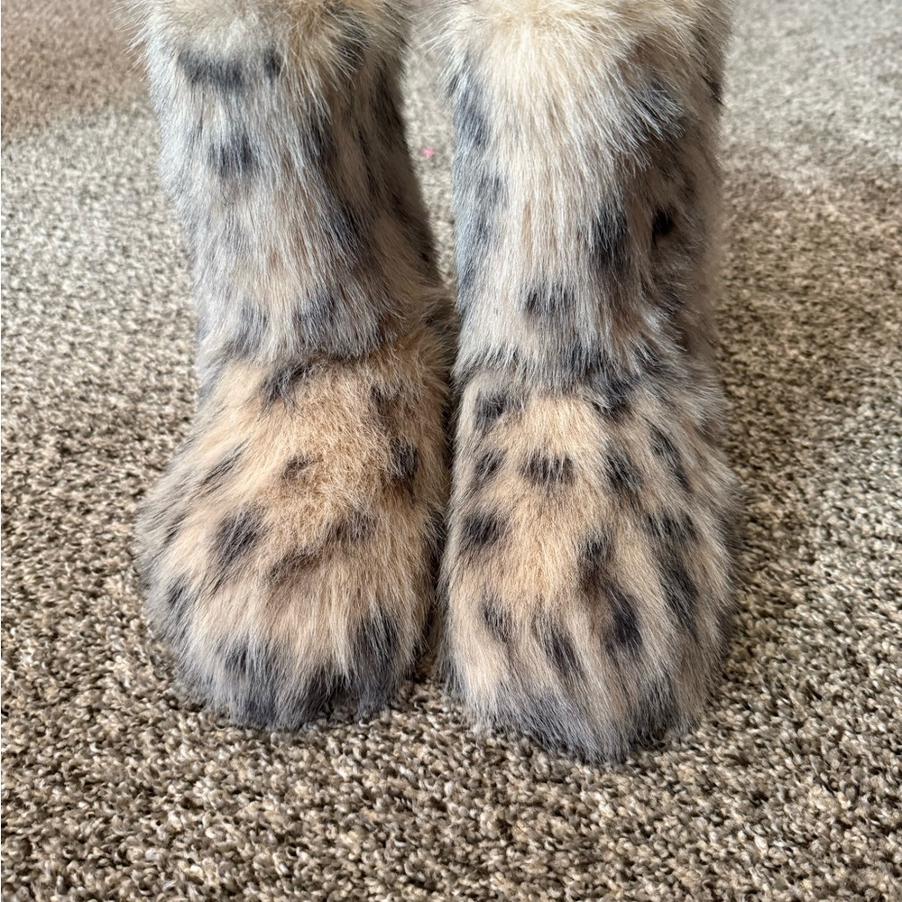 Faux Fur Leopard Print Boots